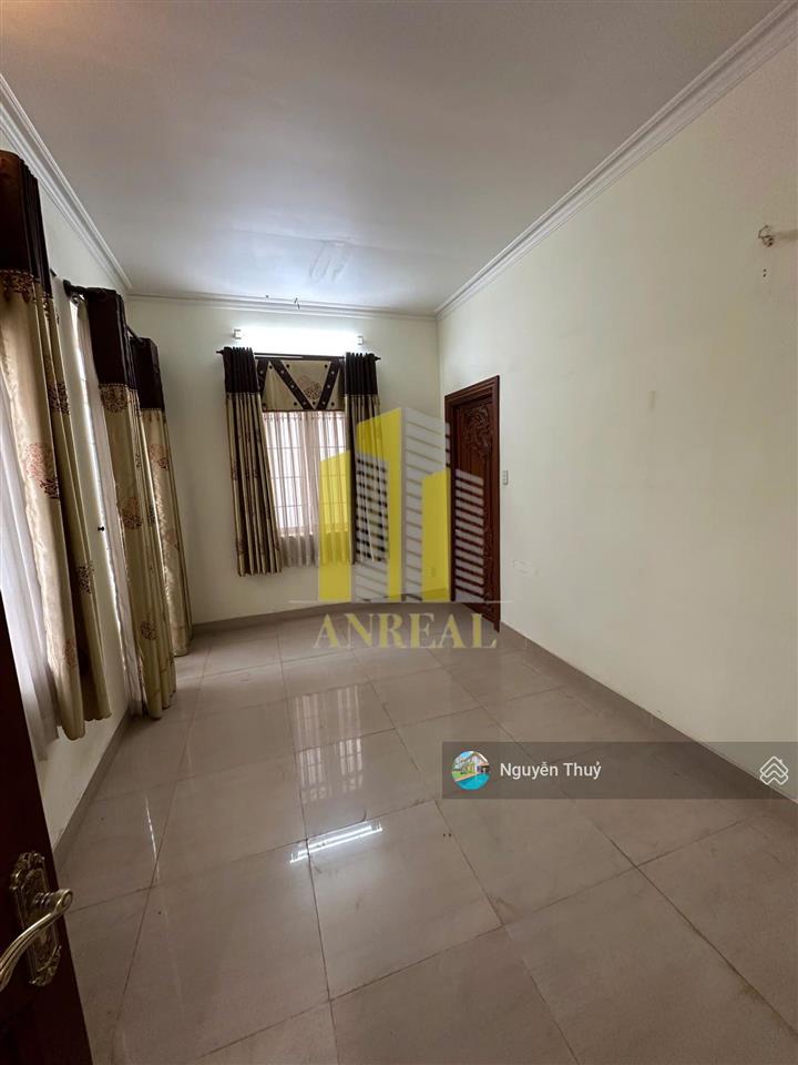 Cho thuê villa 7 phòng 10wc  phường bình trưng giá 80 triệu