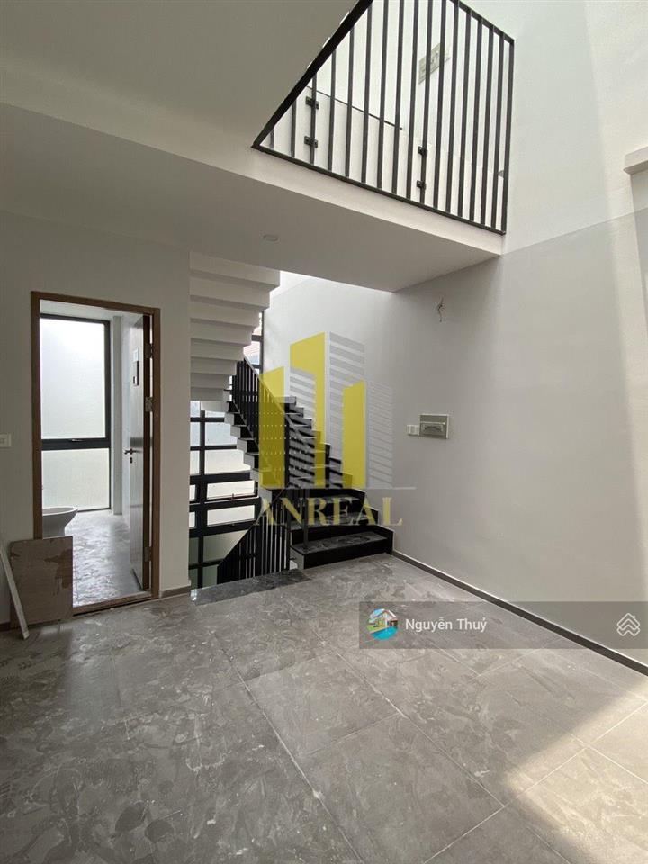 Nhà mặt tiền nguyễn hoàng hầm 4 lầu mở văn phòng giá 85 triệu