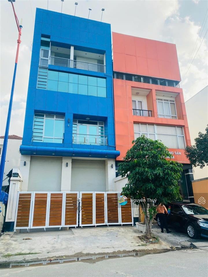 Nhà mặt tiền nguyễn hoàng hầm 4 lầu mở văn phòng giá 85 triệu
