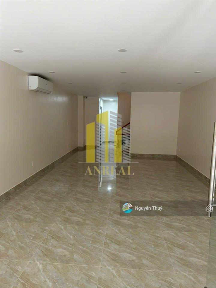 Cho thuê toà văn phòng mặt tiền vành đai tây hầm 4 lầu  60 triệu