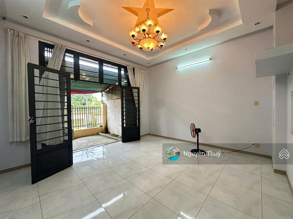 Cho thuê nhà chính chủ 5/6 đường 27 trần não 5x16m sân rộng giá 20 triệu