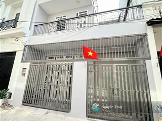 Cho thuê nhà phố gần trần não 4 phòng giá 18 triệu