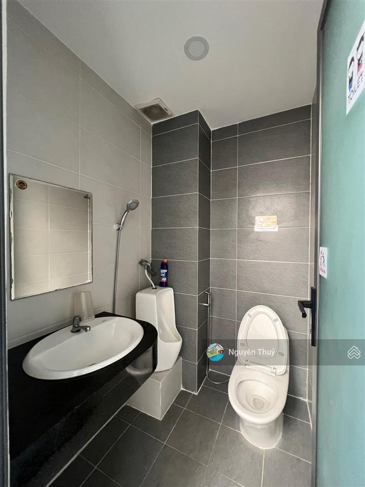 Cho thuê tòa văn phòng khu an phú dt 950m²  thang máy giá 100 triệu