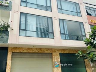 Cho thuê tòa văn phòng khu an phú dt 950m²  thang máy giá 100 triệu