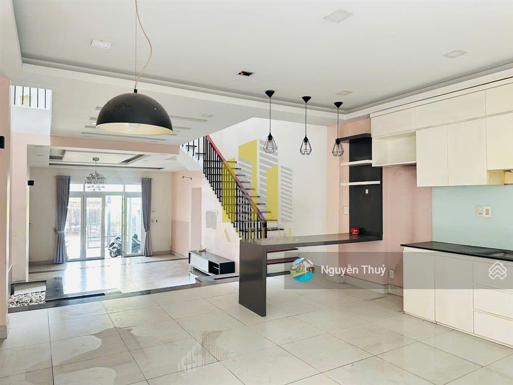 Nhà cho thuê khu thảo điền thuận tiện kinh doanh giá 43 triệu
