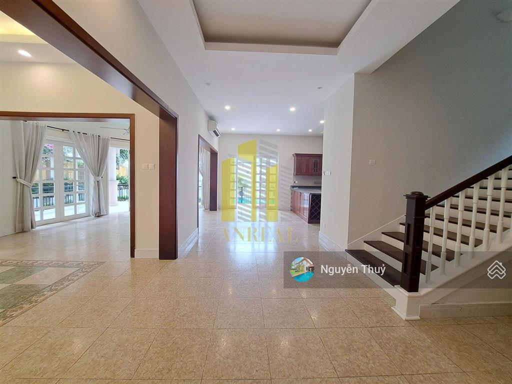 Cho thuê biệt thự trần não hiện đại  sân vườn hồ bơi giá 120 triệu