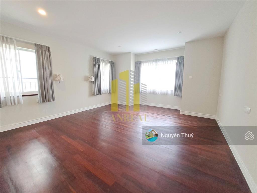 Cho thuê biệt thự trần não hiện đại  sân vườn hồ bơi giá 120 triệu