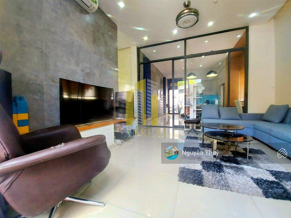 Cho thuê villa hiện đại có sẵn nội thất giá 45 triệu