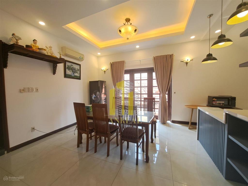 Biệt thự căn góc đầy đủ nội thất 6 phòng giá 45 triệu