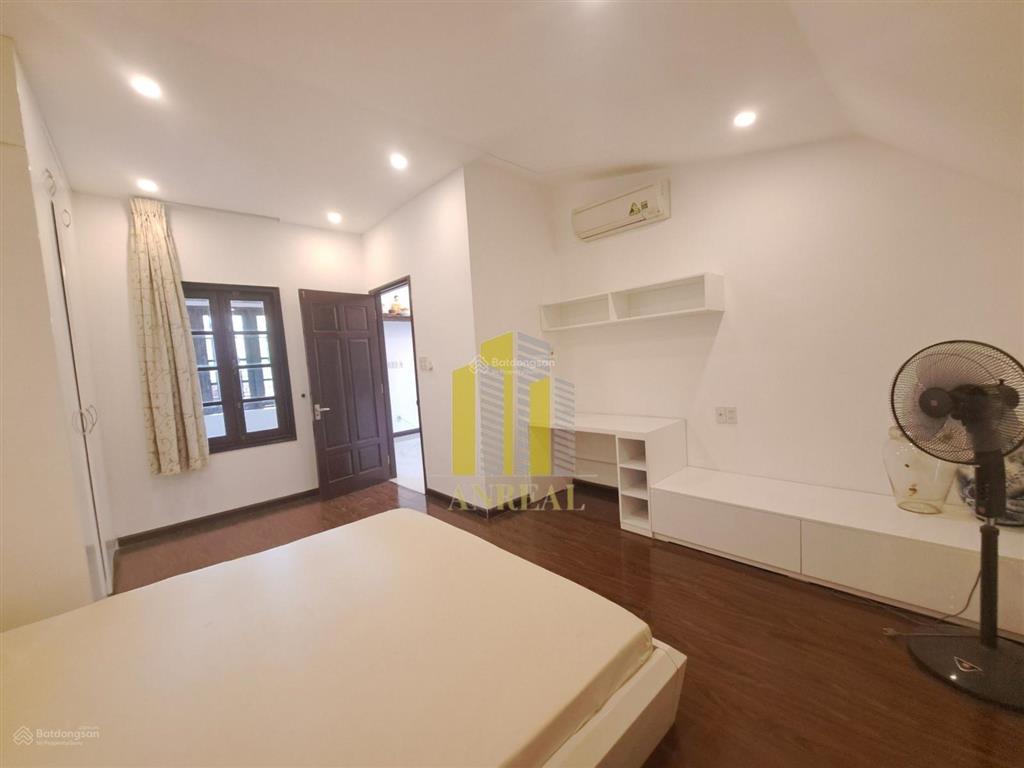 Biệt thự căn góc đầy đủ nội thất 6 phòng giá 45 triệu