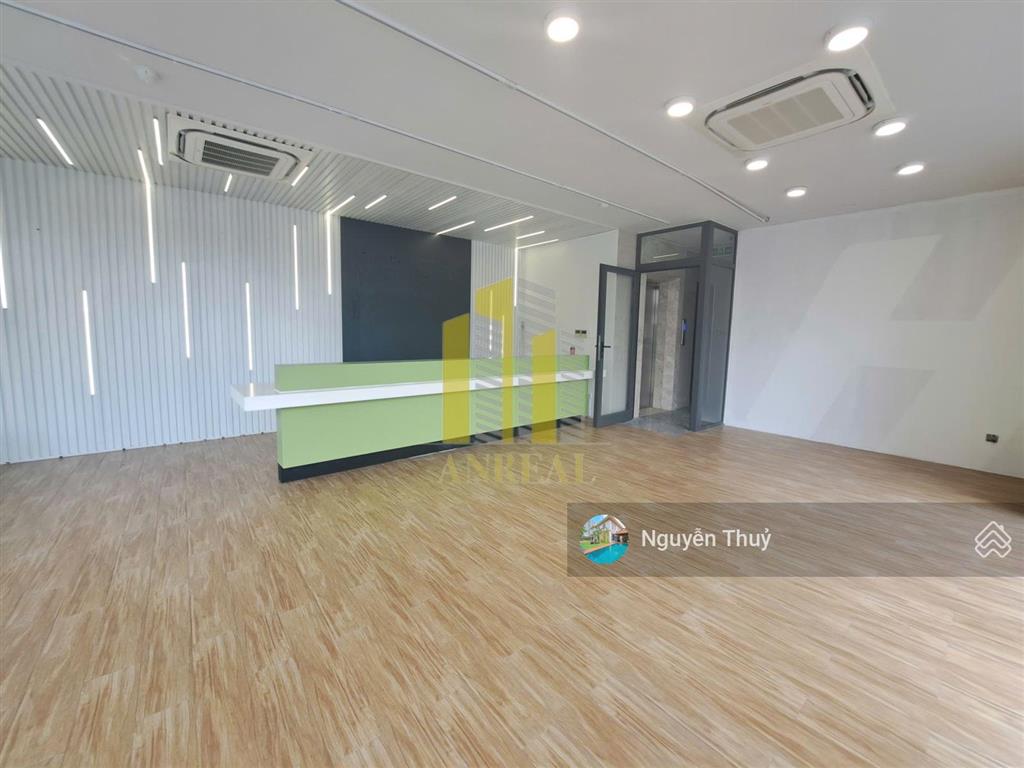 Cho thuê tòa văn phòng thang máy giá 55 triệu khu trung tâm quận 2
