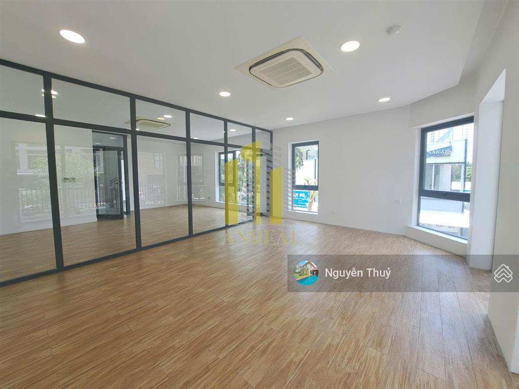 Cho thuê tòa văn phòng thang máy giá 55 triệu khu trung tâm quận 2