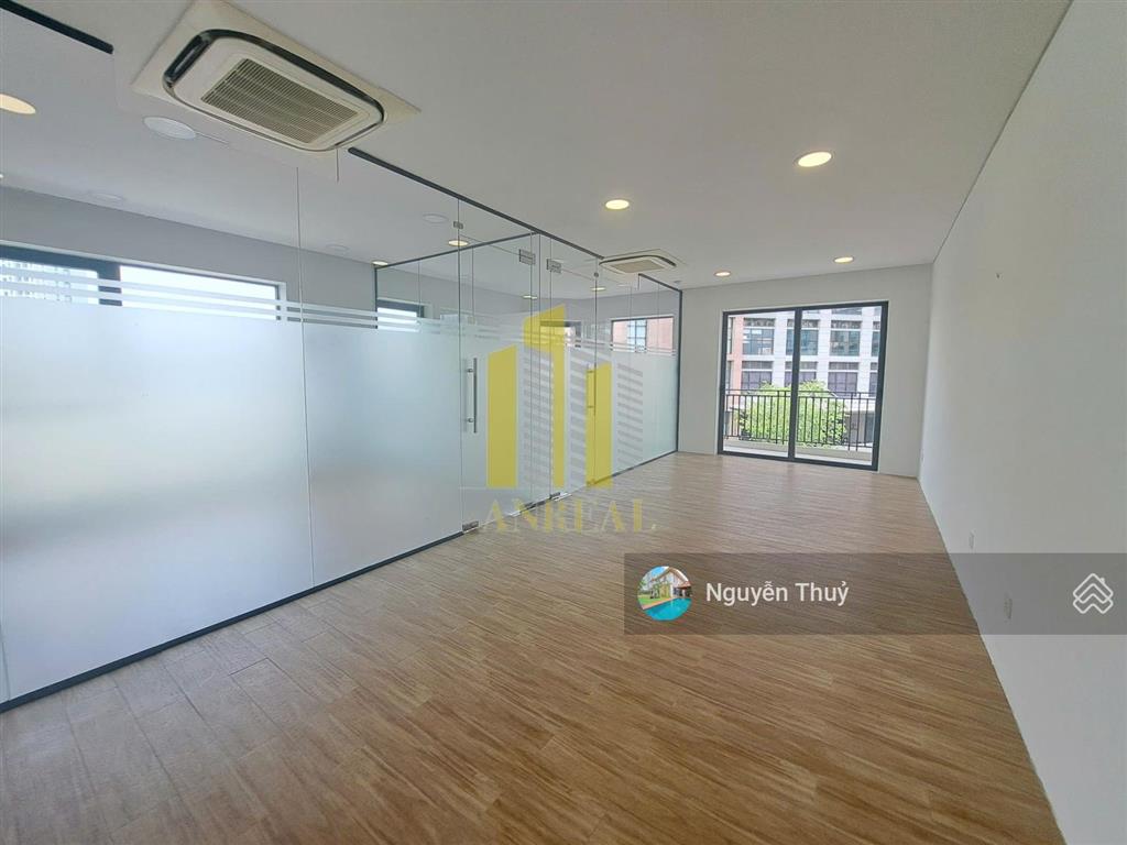 Cho thuê tòa văn phòng thang máy giá 55 triệu khu trung tâm quận 2