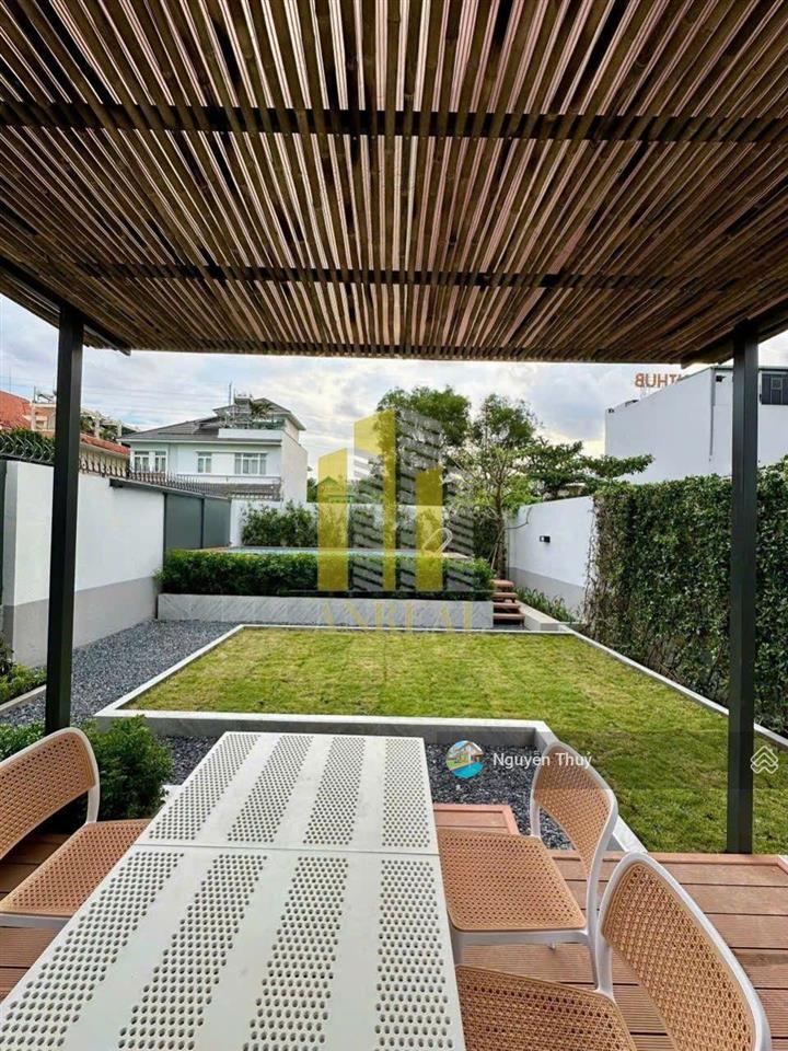 Villa đủ nội thất sân vườn hồ bơi giá 60 triệu