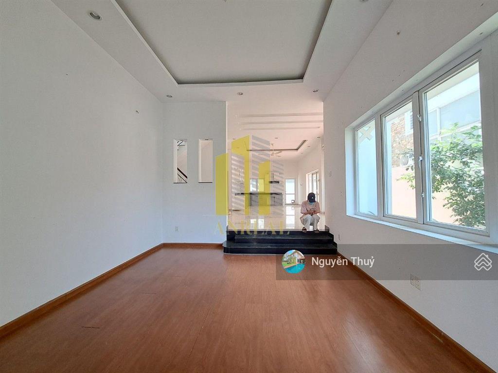 Hình thật  villa cho thuê nguyễn văn hưởng 6 phòng  giá 78 triệu