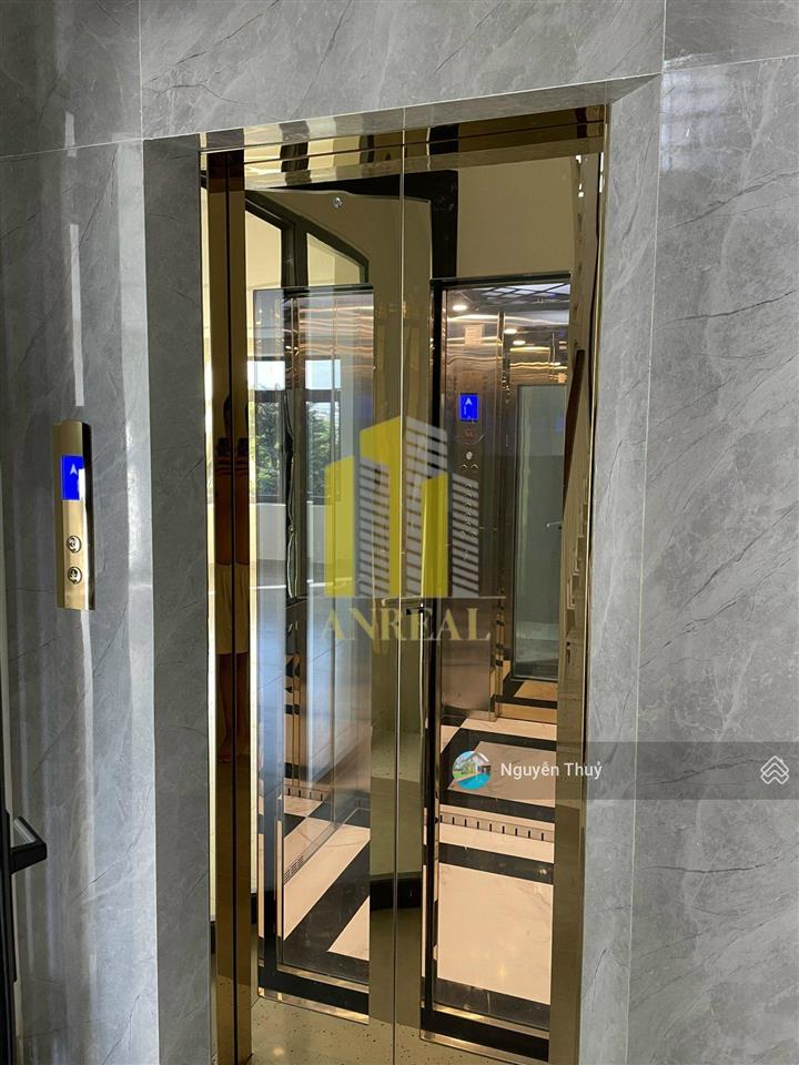 Nhà thiết kế hiện đại đường nguyễn hoàng  thang máy giá 80 triệu