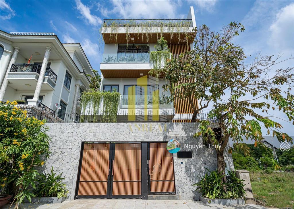 Villa cho thuê nội thất cao cấp  5 phòng giá 110 triệu