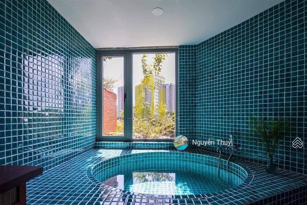 Villa cho thuê hồ bơi style hiện đại giá 90 triệu