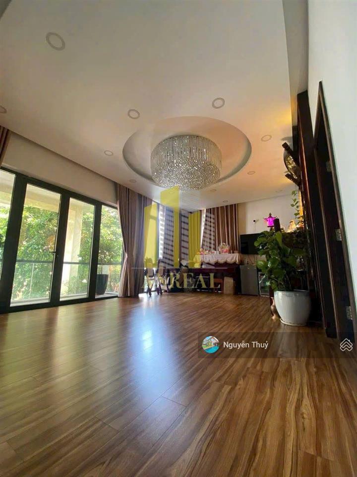 Biệt thự sân vườn full nội thất giá 60 triệu/th