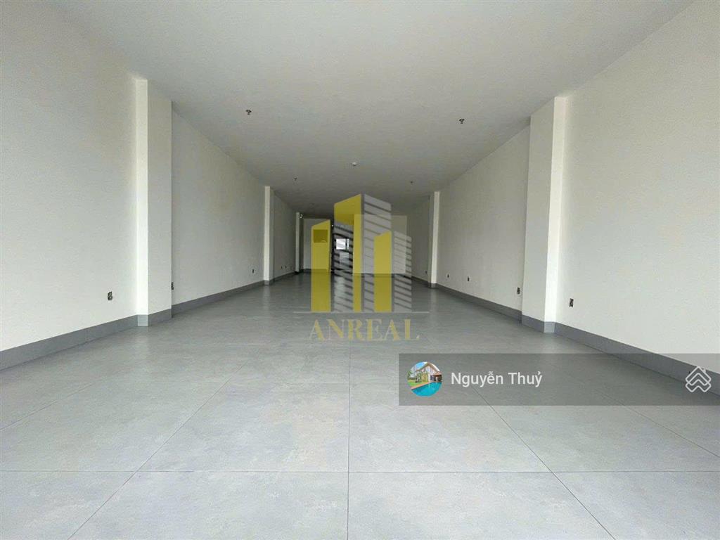 Cho thuê tòa văn phòng mặt tiền trần lựu, hầm 4 lầu, giá 80 triệu