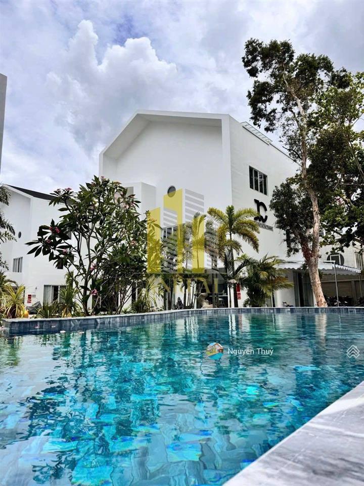 Cho thuê villa hiện đại có hồ bơi giá 80 triệu