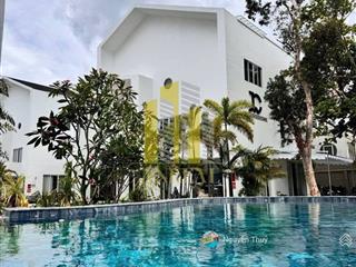 Cho thuê villa hiện đại có hồ bơi giá 80 triệu