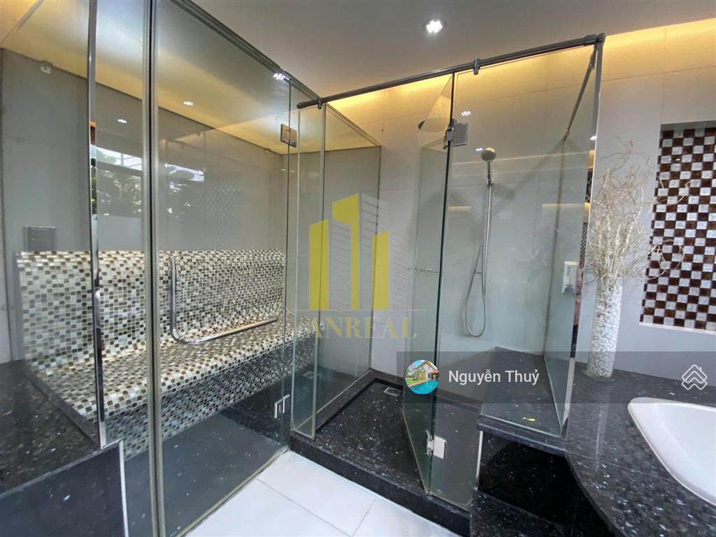 Cho thuê biệt thự hiện đại khu đt an phú hầm 3 lầu  có thang máy