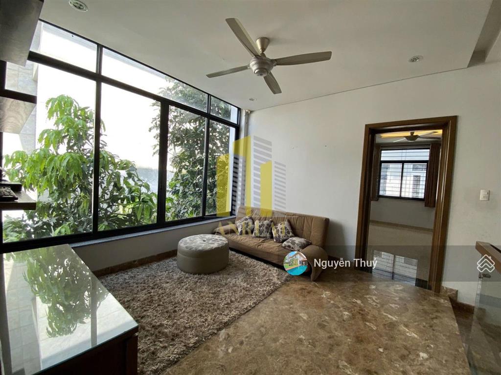 Cho thuê biệt thự hiện đại khu đt an phú hầm 3 lầu  có thang máy