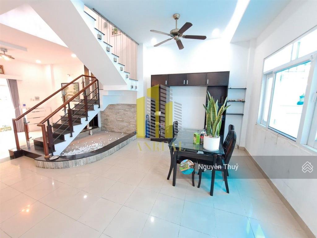 Villa đường trần não 2 lầu 3 phòng 33 triệu