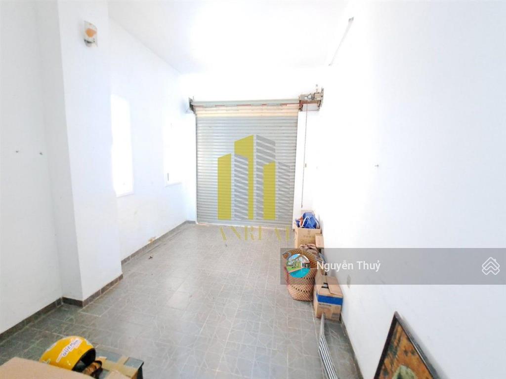 Villa đường trần não 2 lầu 3 phòng 33 triệu