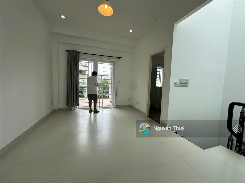 Villa cho thuê giá 30 triệu  gần vòng xoay trần não