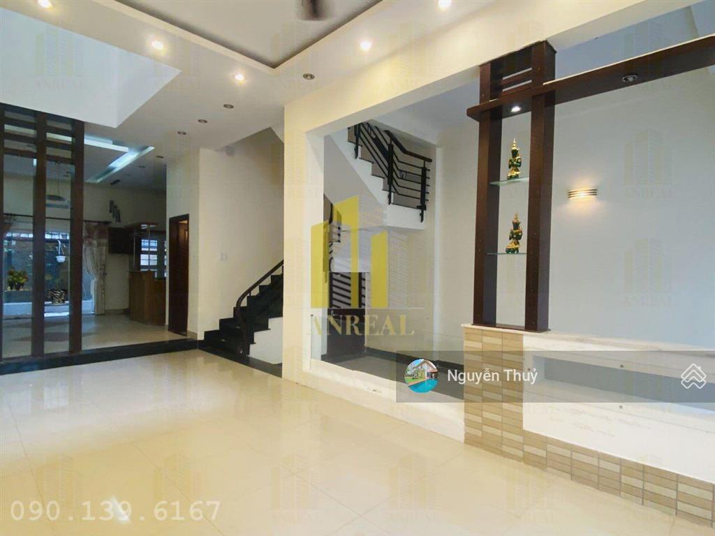 Villa cho thuê giá 30 triệu  gần vòng xoay trần não