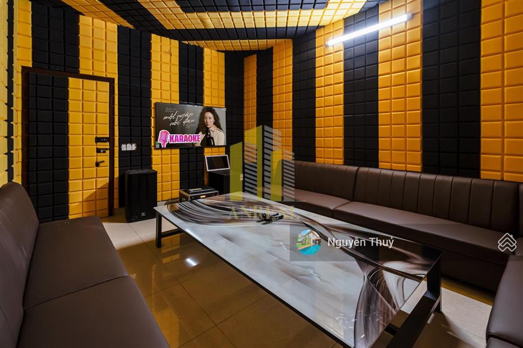 Biệt thự sân vườn 10 phòng đủ nội thất  hồ bơi sân vườn giá 150 triệu