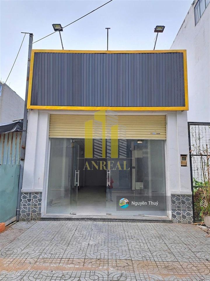 Nhà cấp 4 trống suốt gần trần lựu 5x20m giá 20 triệu