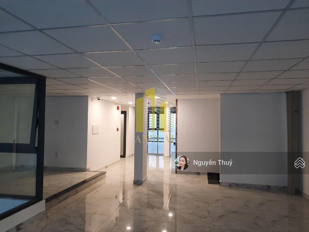 Cho thuê tòa văn phòng hầm 6 lầu 1000m2  có thang máy, pccc đầy đủ