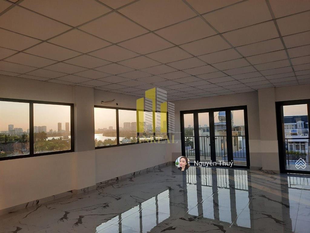 Cho thuê tòa văn phòng hầm 6 lầu 1000m2  có thang máy, pccc đầy đủ