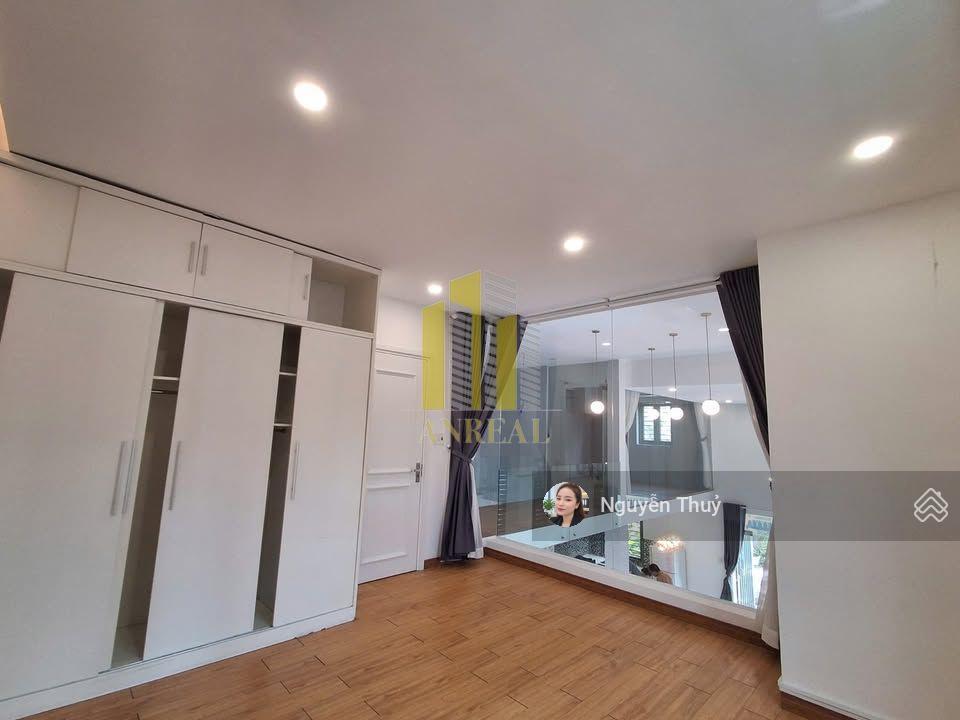 Cho thuê villa căn góc đường trần não giá 38 triệu
