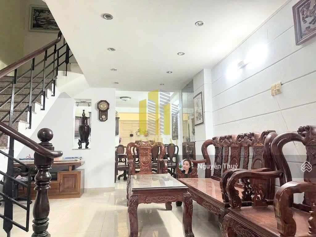 Cho thuê nhà đường trần não 4 phòng, sẵn nội thất. giá chỉ 17 triệu