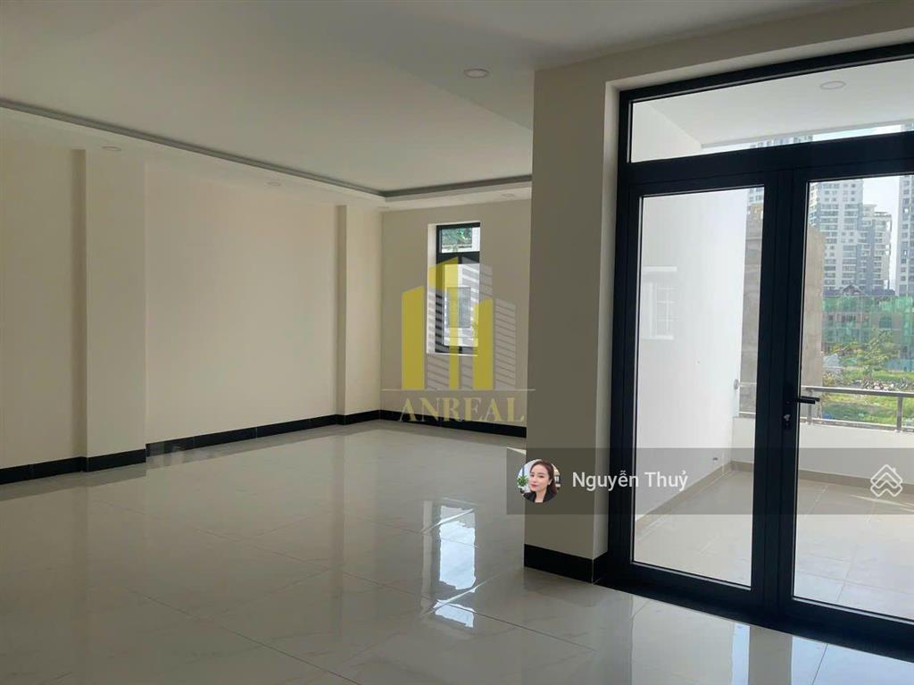 Cho thuê biệt thự văn phòng đường bát nàn  quận 2