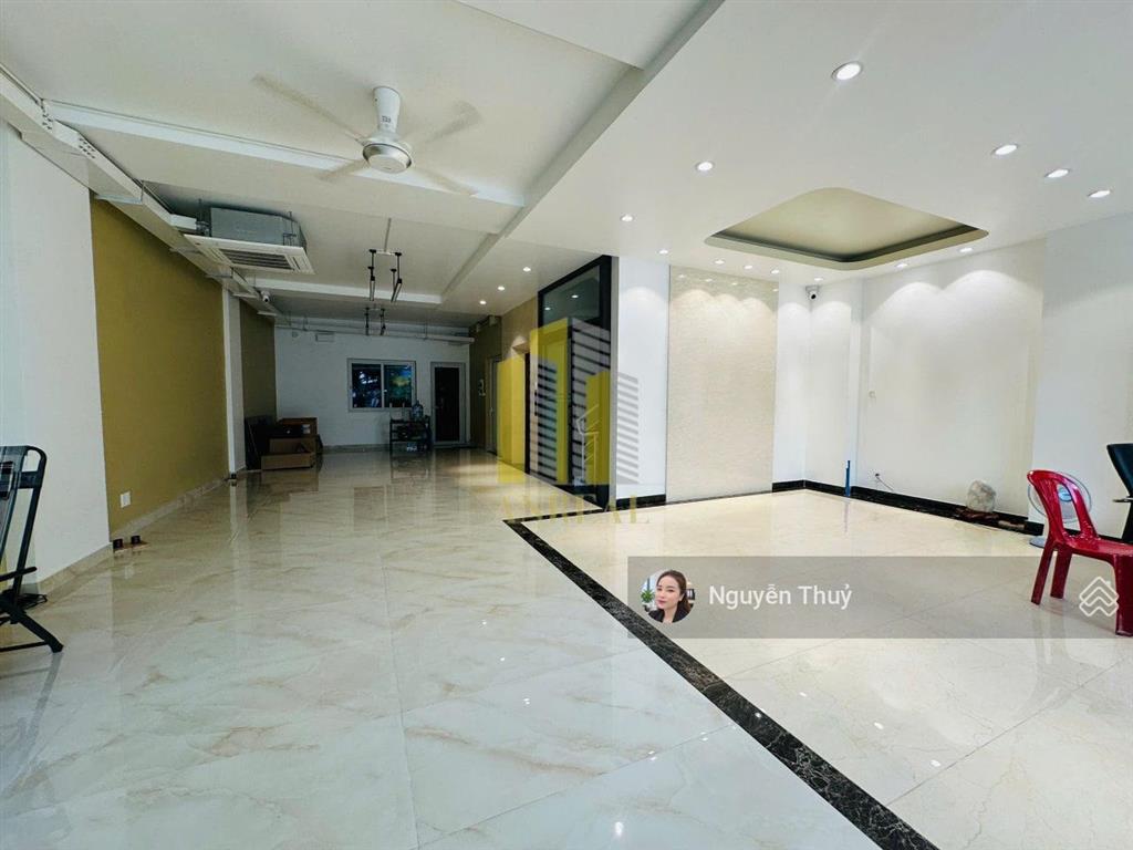 Cho thuê tòa nhà văn phòng trần não 500m2 hầm 3 lầu thang máy pccc giá 150 triệu