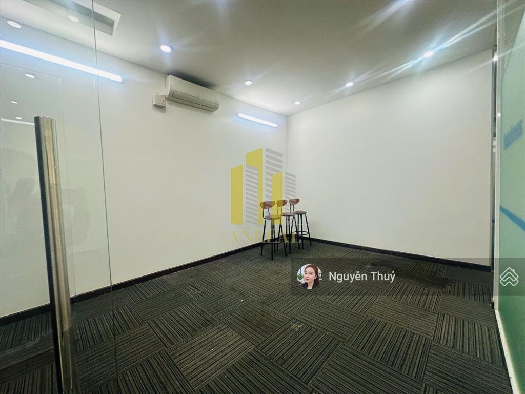Biệt thự văn phòng 12x20 hầm 4 lầu 10 phòng + kho 70m2  giá 80 triệu