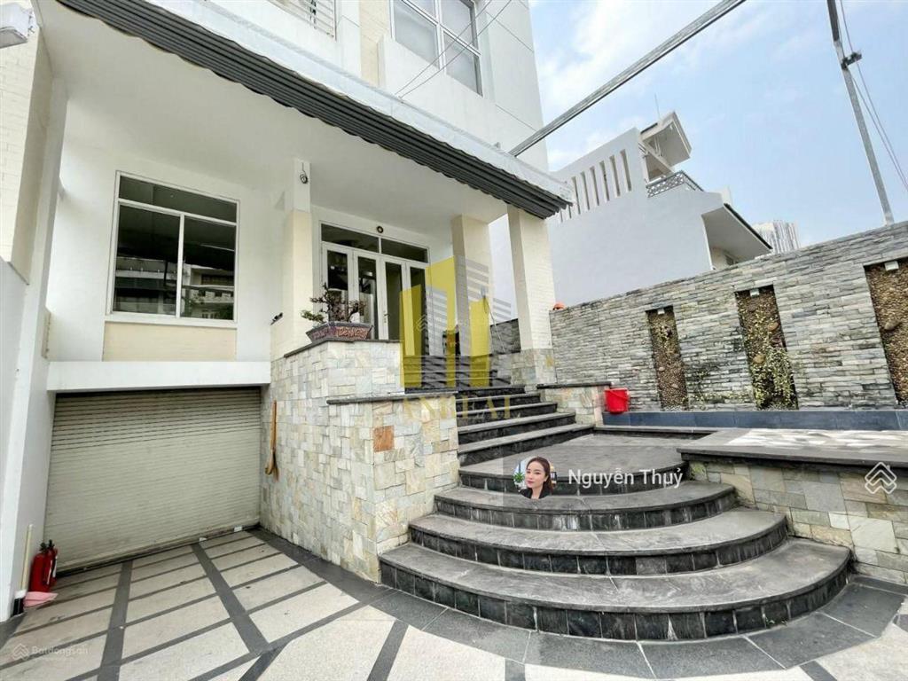 Villa căn góc hầm 3 lầu khu an phú giá 35 triệu