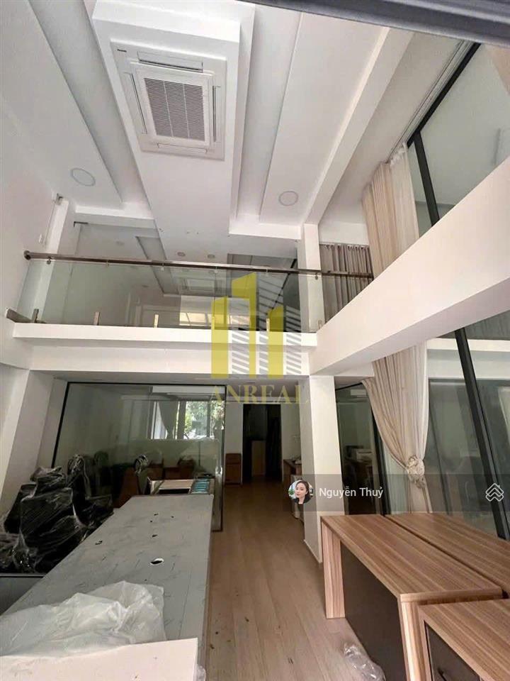 Cho thuê toà nhà đường trần não, hầm 3 lầu, giá 80 triệu/tháng