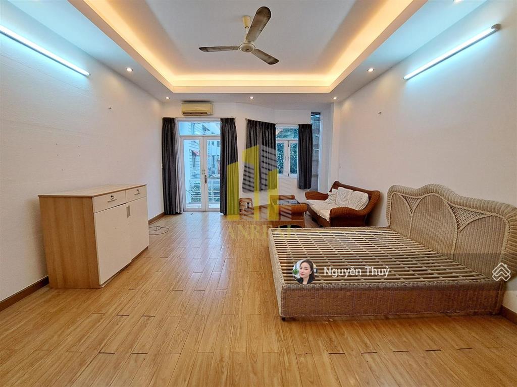 Nhà đầy đủ nội thất 3 lầu 4 phòng hiện đại giá 27 triệu