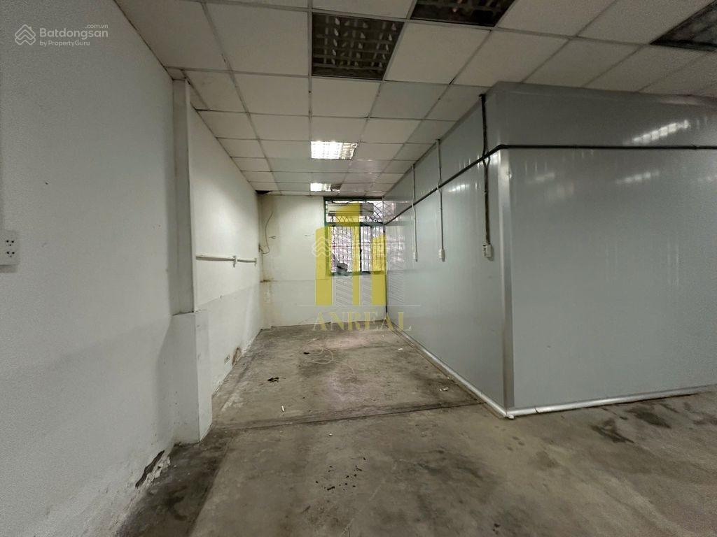 Cho thuê kho 200m2 gần quốc hương giá 80 triệu