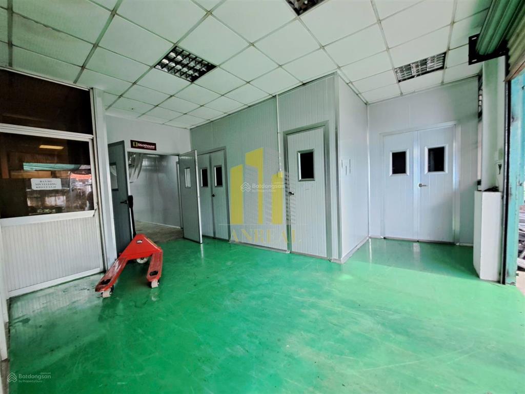 Cho thuê kho 200m2 gần quốc hương giá 80 triệu