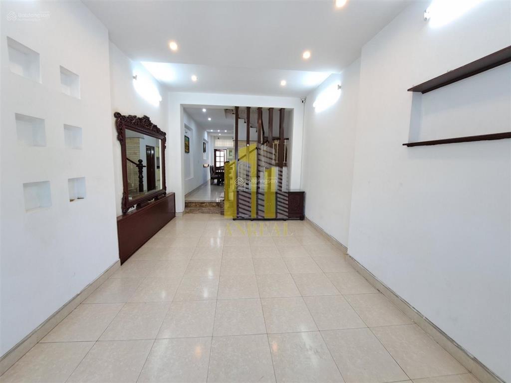 Cho thuê nhà đầy đủ nội thất 4 phòng giá 30 triệu