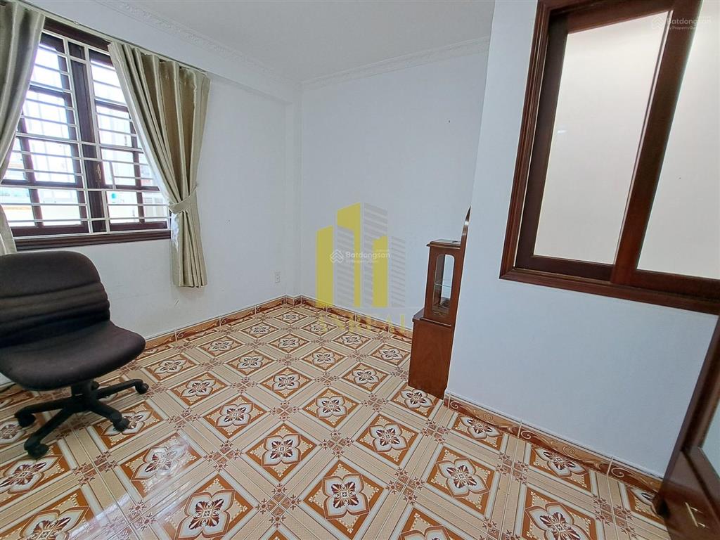 Cho thuê nhà đầy đủ nội thất 4 phòng giá 30 triệu