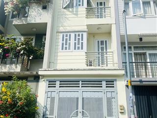 Cho thuê nhà đầy đủ nội thất 4 phòng giá 30 triệu