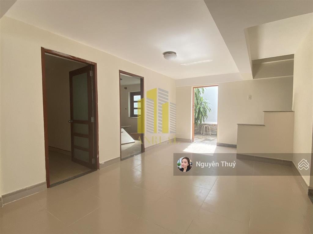 Cho thuê biệt thự 6 phòng siêu to đường thảo điền giá 100 triệu